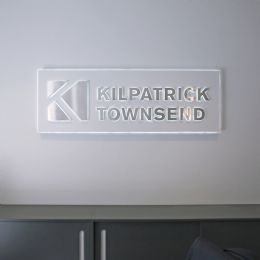 /media-library_800x800/Kilpatrick receptionssksylt led belyst p3 rostfritt 3.png